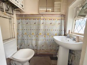 WC- click for photo gallery